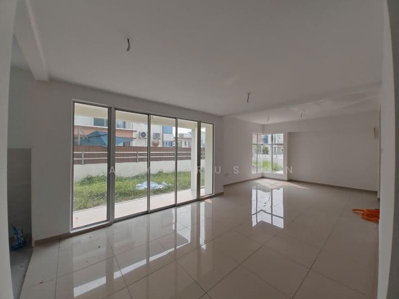Semi-Detached House for Sale in Seksyen 29 (Shah Alam) - Tasya Ruslan - PropertyGuru.com.my