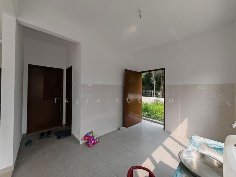 Semi-Detached House for Sale in Seksyen 29 (Shah Alam) - Tasya Ruslan - PropertyGuru.com.my