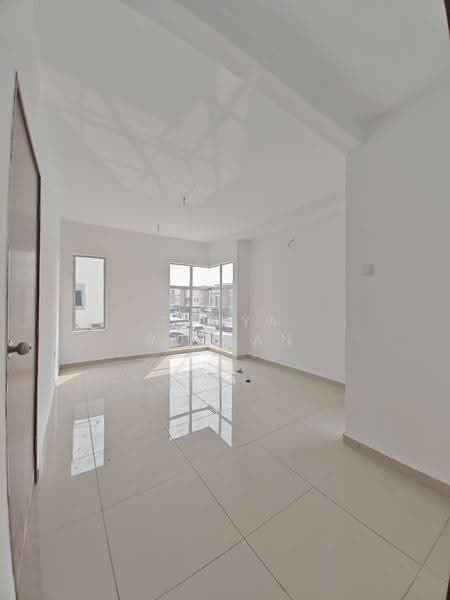 Semi-Detached House for Sale in Seksyen 29 (Shah Alam) - Tasya Ruslan - PropertyGuru.com.my