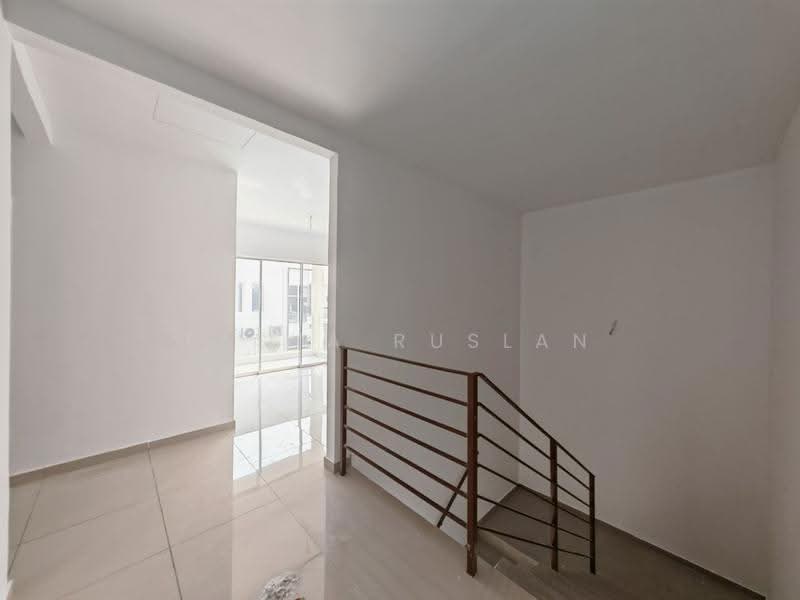 Semi-Detached House for Sale in Seksyen 29 (Shah Alam) - Tasya Ruslan - PropertyGuru.com.my