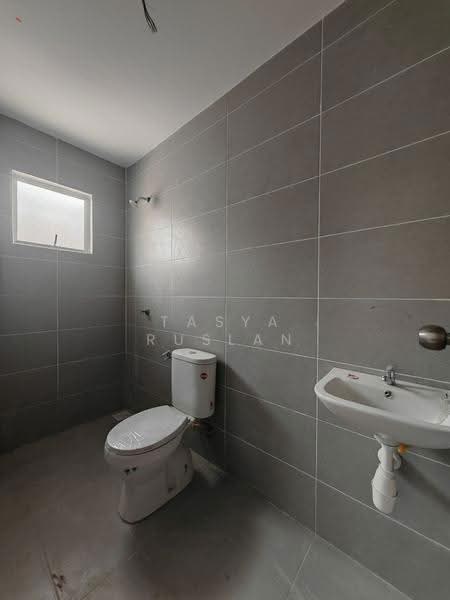 Semi-Detached House for Sale in Seksyen 29 (Shah Alam) - Tasya Ruslan - PropertyGuru.com.my