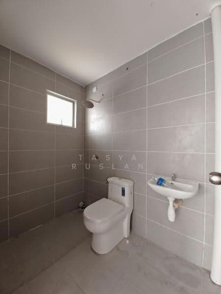 Semi-Detached House for Sale in Seksyen 29 (Shah Alam) - Tasya Ruslan - PropertyGuru.com.my
