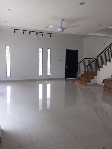 Rumah Kluster untuk Dijual di Taman Adda Heights (Tebrau) - Fong Lik - Living Room - PropertyGuru.com.my