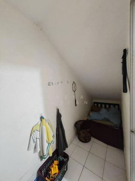 2-storey Terraced House for Sale in Bandar Seri Putra (Bangi) - Tasya Ruslan - Bedroom - PropertyGuru.com.my