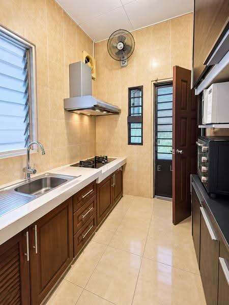 Rumah Teres 2-Tingkat untuk Dijual di Kota Kemuning (Shah Alam) - Kho Daniel - Kitchen - PropertyGuru.com.my