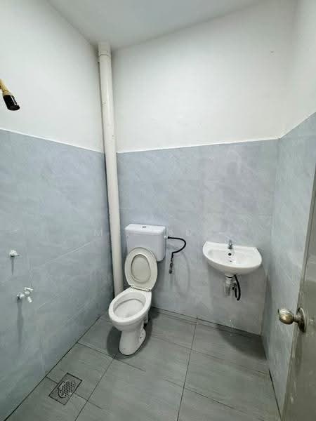 Rumah Teres 1-Tingkat untuk Dijual di Bandar Putra Kulai (Kulai) - Melinda Ee - Bathroom - PropertyGuru.com.my