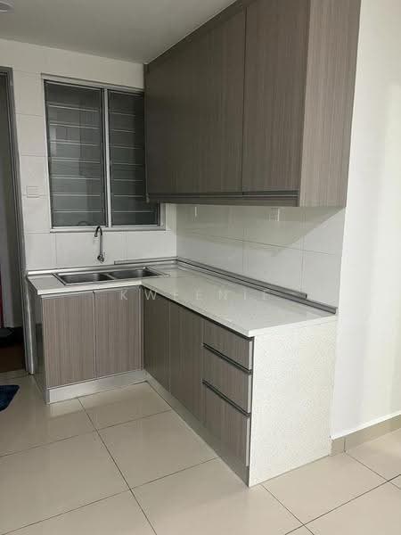 Kondominium untuk Dijual di Suasana Lumayan - Kweenie Chong - Kitchen - PropertyGuru.com.my