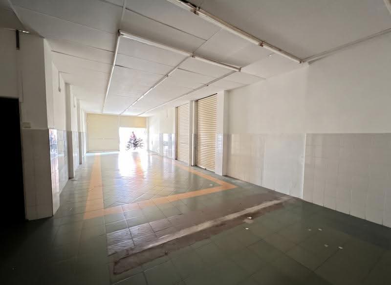 Shop for Rent in Damansara Damai (Selangor) - Lee Sing Siong - Corridor - PropertyGuru.com.my