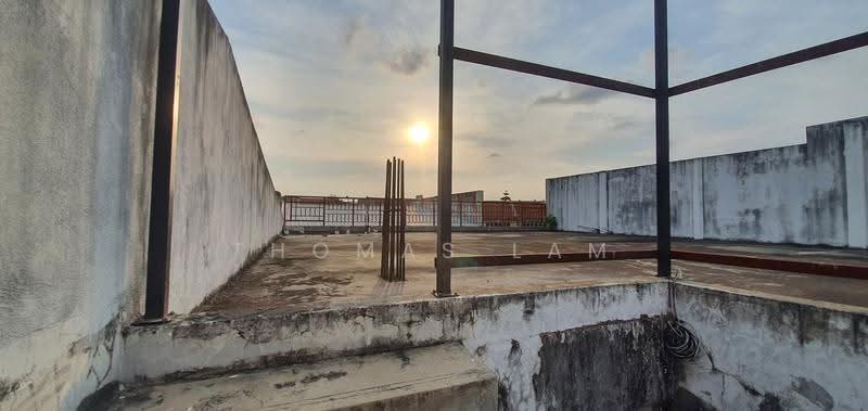Shop / Office for Sale in Tasik Utama (Ayer Keroh) - Thomas Lam - Roof - PropertyGuru.com.my