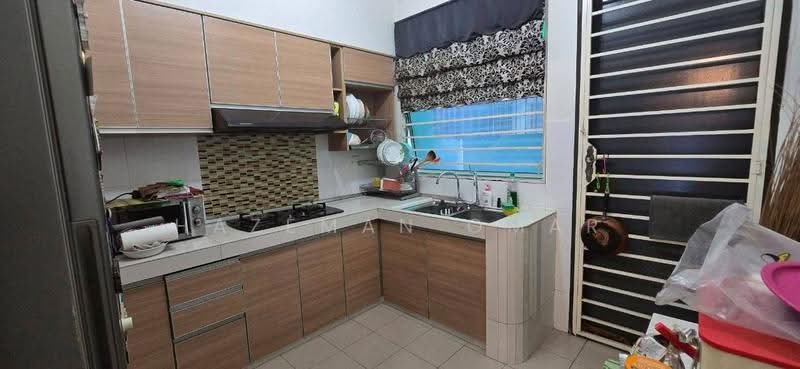 Rumah Teres 2-Tingkat untuk Disewa di Alam Impian (Shah Alam) - Hazeman Omar - Kitchen - PropertyGuru.com.my
