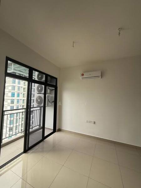 Kediaman Servis untuk Dijual di Meldrum Heights (Residensi Meldrum) - Pansy Teo - Balcony - PropertyGuru.com.my