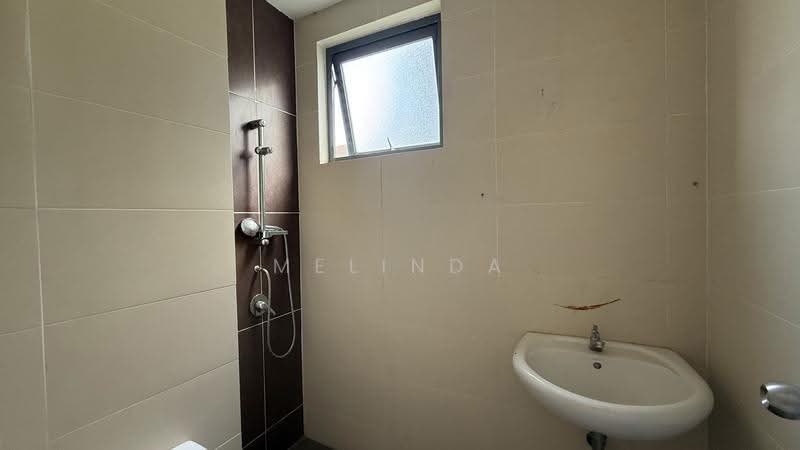 Rumah Berkembar untuk Dijual di Bandar Mahkota Cheras (Cheras) - Melinda Goh - Bathroom - PropertyGuru.com.my