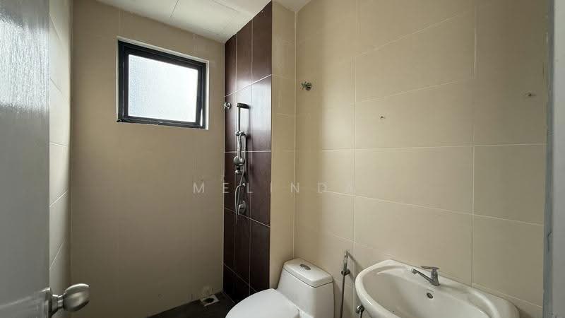 Rumah Berkembar untuk Dijual di Bandar Mahkota Cheras (Cheras) - Melinda Goh - Bathroom - PropertyGuru.com.my