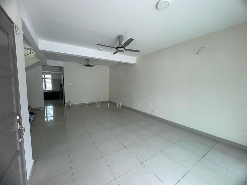 2-storey Terraced House for Sale in Lakeside Residences (Puchong) - Kevin Tan - Living Room - PropertyGuru.com.my
