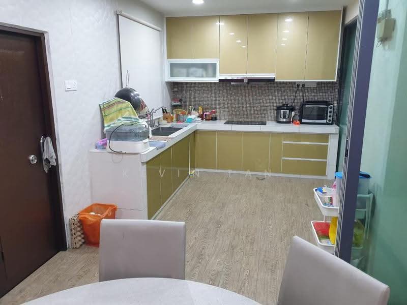Rumah Teres 2.5-Tingkat untuk Dijual di Lakeside Residences (Puchong) - Kevin Tan - Kitchen - PropertyGuru.com.my