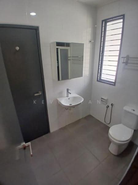 Rumah Teres 2.5-Tingkat untuk Dijual di Lakeside Residences (Puchong) - Kevin Tan - Bathroom - PropertyGuru.com.my