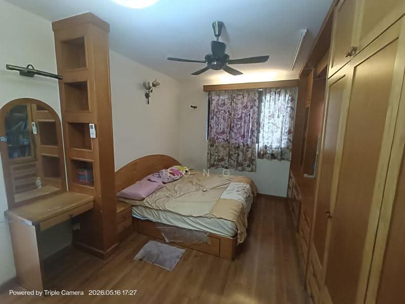Pangsapuri untuk Dijual di Pearl Garden - Hong . - Bedroom - PropertyGuru.com.my