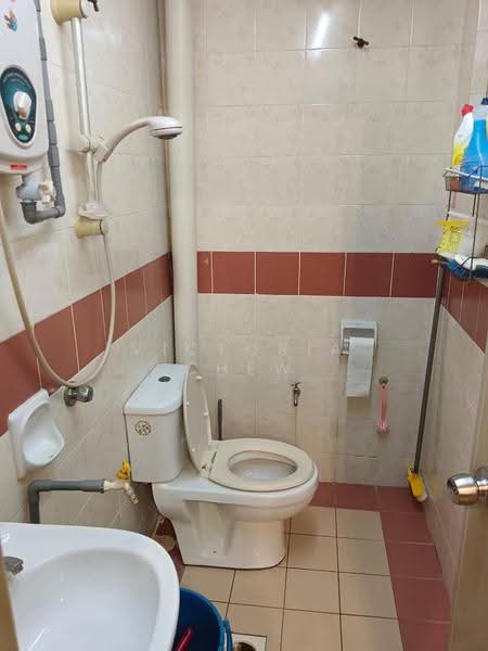 Rumah Teres untuk Dijual di Kota Kemuning (Shah Alam) - Victoria Chew - Bathroom - PropertyGuru.com.my