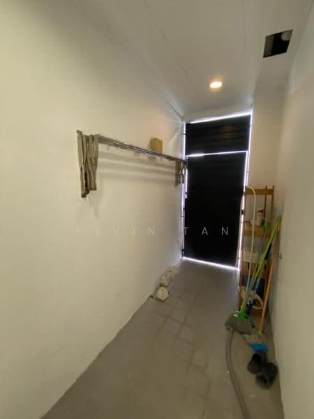 2-storey Terraced House for Sale in Bandar Metro Puchong (Puchong) - Kevin Tan - Corridor - PropertyGuru.com.my