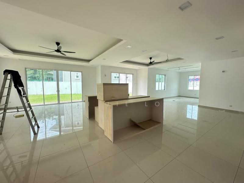Bungalow House untuk Disewa di Ukay Bistari (Ulu Kelang) - Wei Jie Loh - Living Room - PropertyGuru.com.my