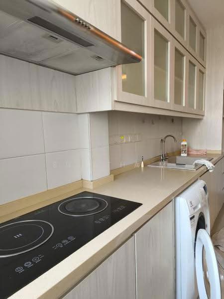 Service Residence for Rent at South View - Sujatha M - Kitchen - PropertyGuru.com.my