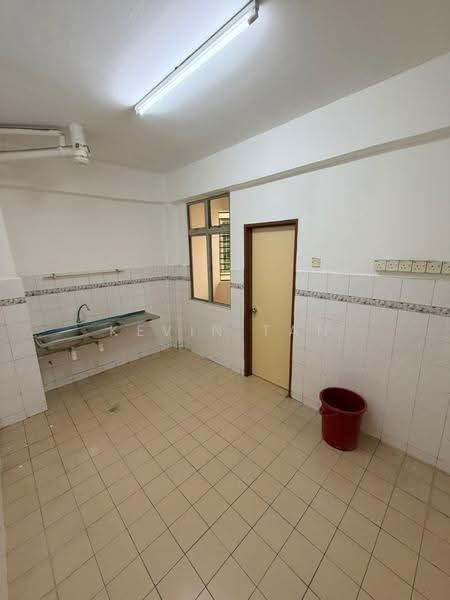 Condominium for Sale at Impian Heights - Kevin Tan - Kitchen - PropertyGuru.com.my
