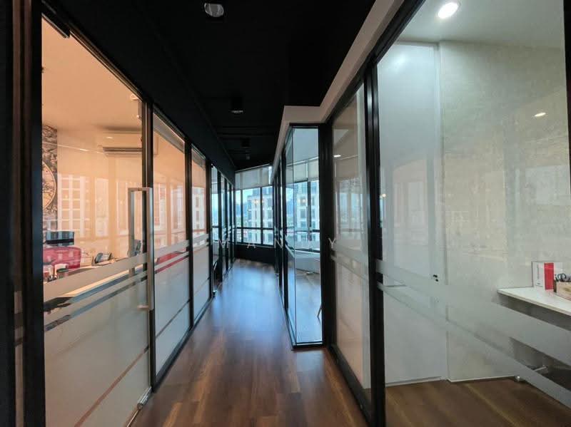 Pejabat untuk Disewa di Petaling Jaya (Selangor) - Mandy Liew - Corridor - PropertyGuru.com.my