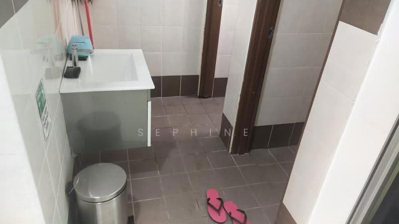 Shop / Office for Rent in Jalan Kuching (Kuala Lumpur) - Sephine Kang - Bathroom - PropertyGuru.com.my