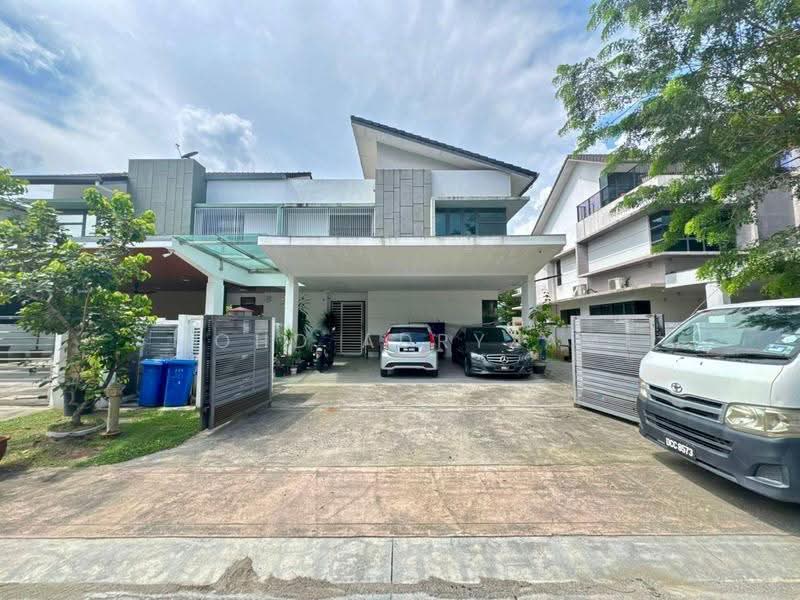 Rumah Berkembar untuk Dijual di Taman Cahaya Alam (Shah Alam) - Mohd Adryzam - Exterior - PropertyGuru.com.my