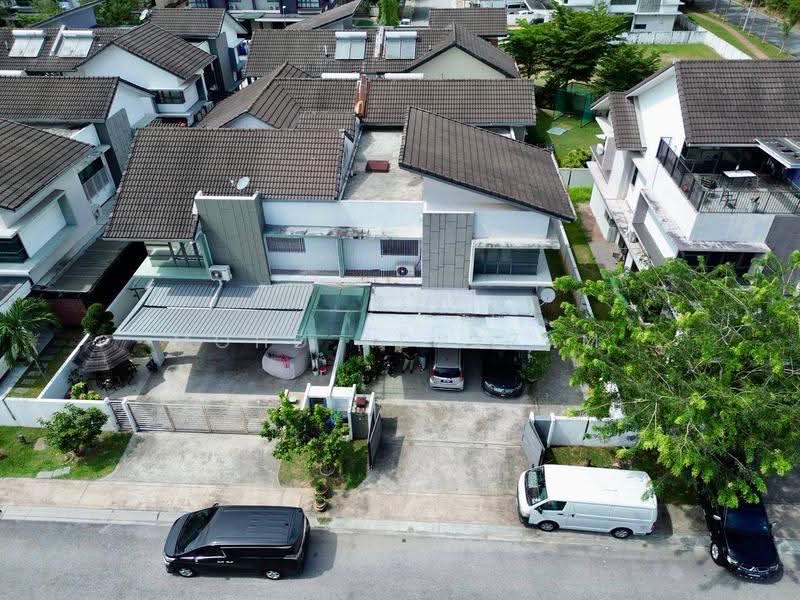 Rumah Berkembar untuk Dijual di Taman Cahaya Alam (Shah Alam) - Mohd Adryzam - Exterior - PropertyGuru.com.my