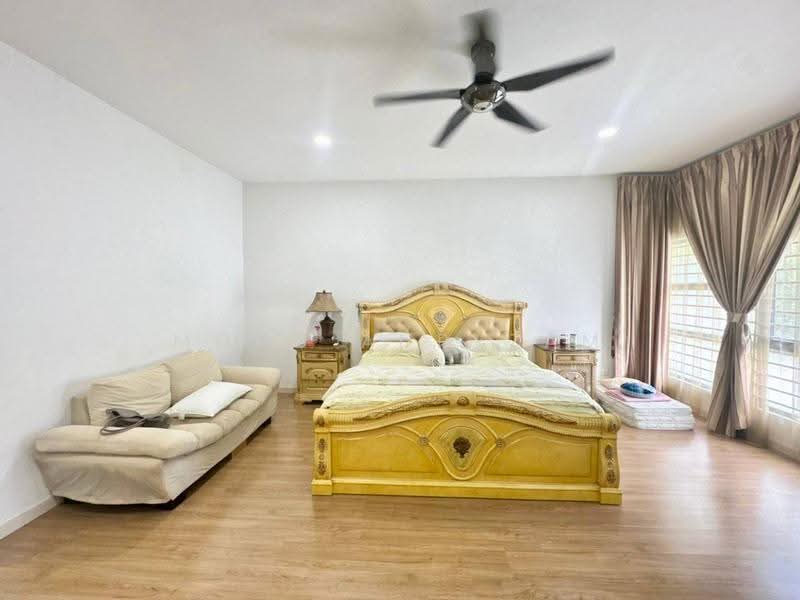 Rumah Berkembar untuk Dijual di Taman Cahaya Alam (Shah Alam) - Mohd Adryzam - Bedroom - PropertyGuru.com.my