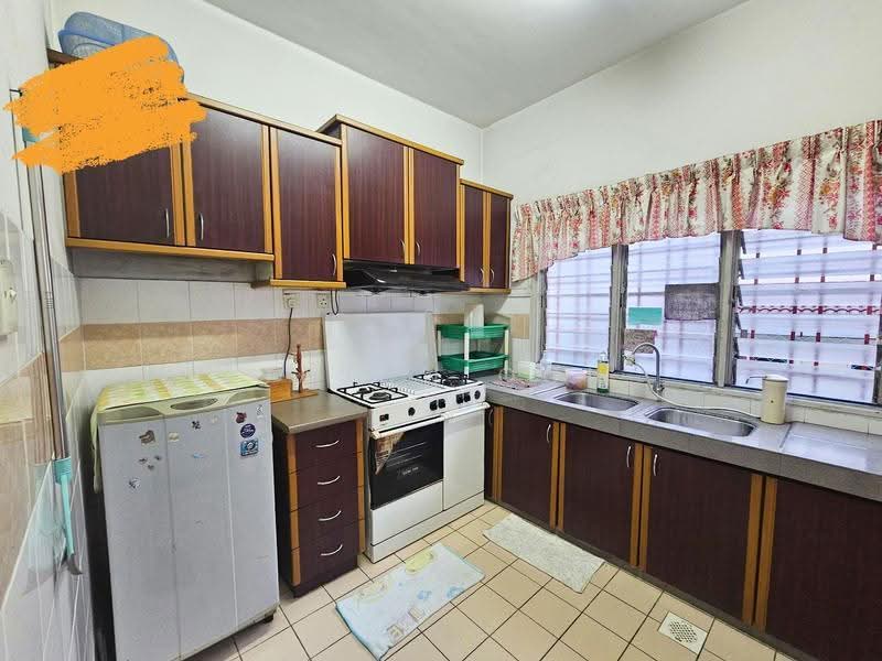 Rumah Teres 2-Tingkat untuk Dijual di Putra Heights (Subang Jaya) - Jason Ooi - Kitchen - PropertyGuru.com.my