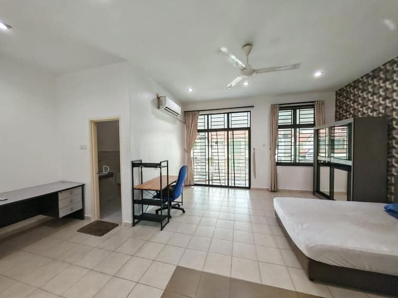 2-storey Terraced House for Rent in Taman Kota Laksamana (Melaka City) - Derrick Yee - Bedroom - PropertyGuru.com.my