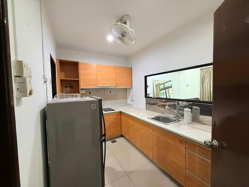 Service Residence for Sale at Palazio - Daniel Yong - Kitchen - PropertyGuru.com.my