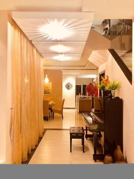 Semi-Detached House for Rent in Desa Parkcity (Kuala Lumpur) - CW Kong - Corridor - PropertyGuru.com.my