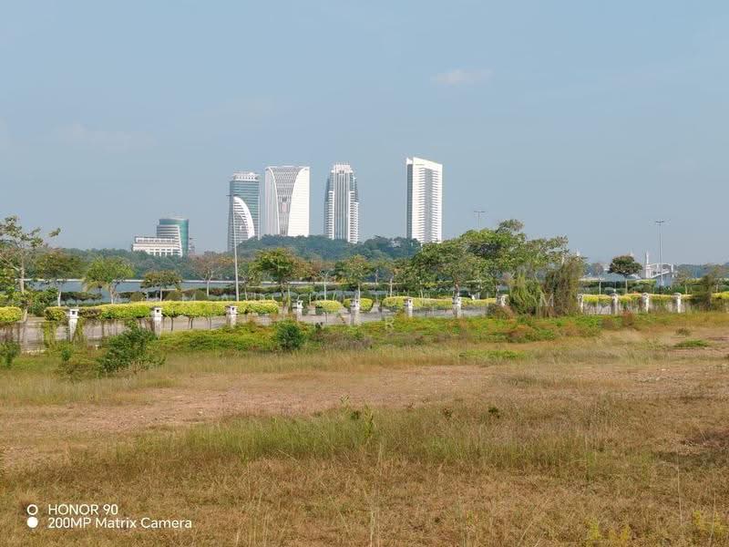 Residential Land for Sale in Perdana Lake View (Cyberjaya) - Ahmad Gadafi Md Nor - Exterior - PropertyGuru.com.my