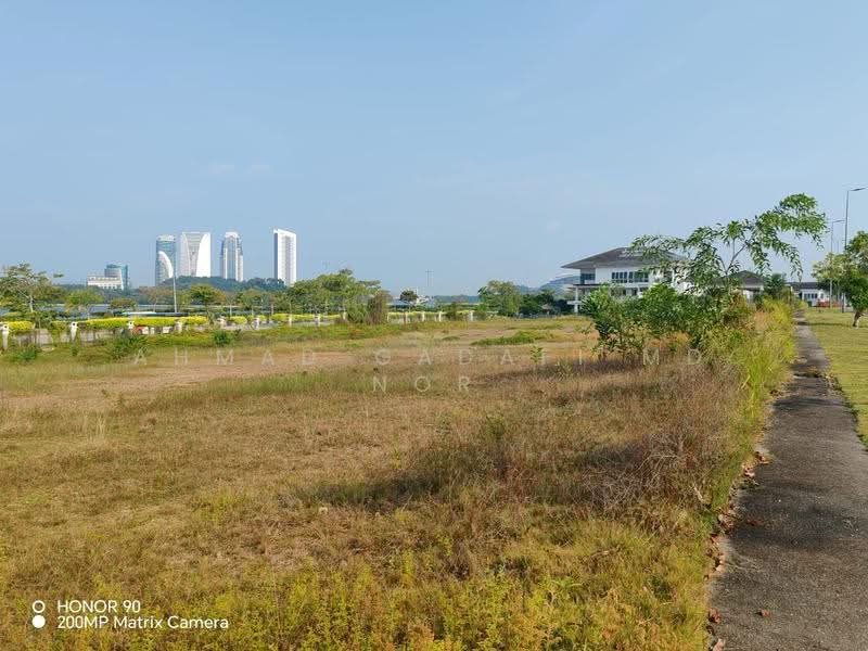 Residential Land for Sale in Perdana Lake View (Cyberjaya) - Ahmad Gadafi Md Nor - Exterior - PropertyGuru.com.my