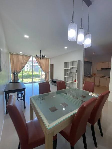 Rumah Bandar untuk Disewa di Everbright Park (Kuching) - Erica Bong - Dining Room - PropertyGuru.com.my