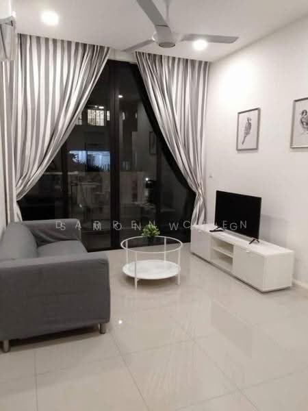Kediaman Servis untuk Dijual di D'Pristine - Simon Wang - Living Room - PropertyGuru.com.my