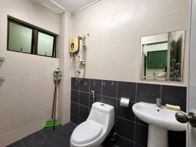Rumah Teres 2-Tingkat untuk Dijual di Bandar Bukit Tinggi 2 (Klang) - Zaena Ng - Bathroom - PropertyGuru.com.my