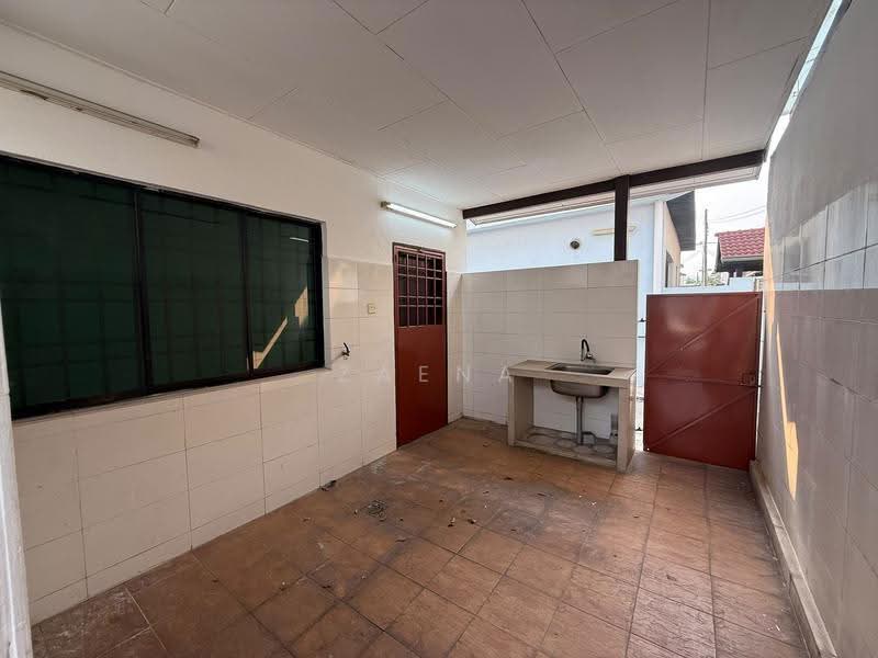 Rumah Teres 2-Tingkat untuk Dijual di Bandar Bukit Tinggi 2 (Klang) - Zaena Ng - Kitchen - PropertyGuru.com.my