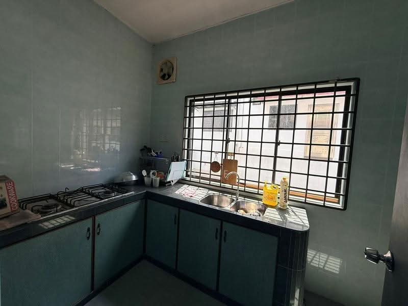 Rumah Teres 2-Tingkat untuk Dijual di Taman Desa Tebrau (Tebrau) - Daniel Yong - Kitchen - PropertyGuru.com.my