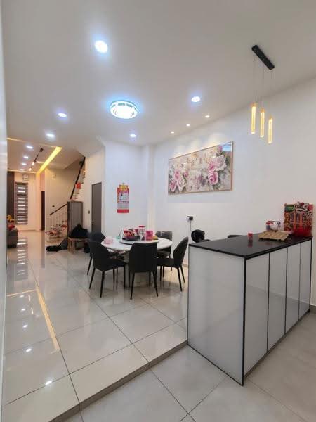 Rumah Kluster untuk Dijual di Taman Desa Tebrau (Tebrau) - Chew Jia Jia - Dining Room - PropertyGuru.com.my