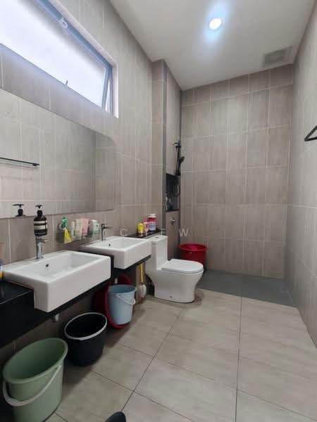 Rumah Kluster untuk Dijual di Taman Desa Tebrau (Tebrau) - Chew Jia Jia - Bathroom - PropertyGuru.com.my
