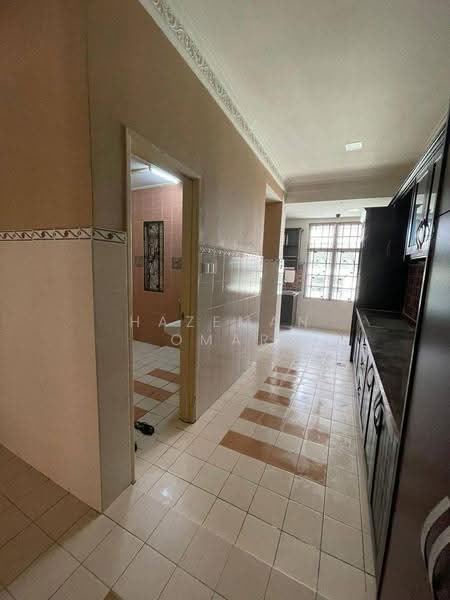 2-storey Terraced House for Sale in Denai Alam (Shah Alam) - Hazeman Omar - Kitchen - PropertyGuru.com.my