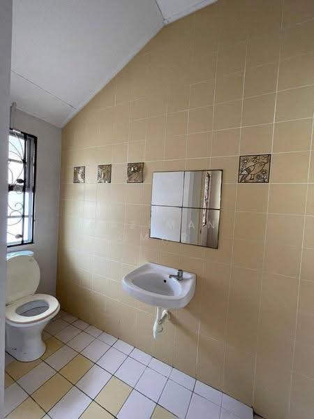2-storey Terraced House for Sale in Denai Alam (Shah Alam) - Hazeman Omar - Bathroom - PropertyGuru.com.my