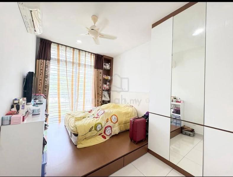 Rumah Teres 2-Tingkat untuk Dijual di Taman Mount Austin (Tebrau) - Ah Liang - Bedroom - PropertyGuru.com.my