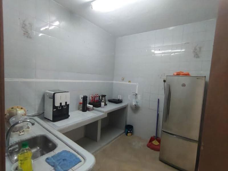 1-storey Terraced House for Rent in Taman Ungku Tun Aminah (Skudai) - Bee Bee - PropertyGuru.com.my