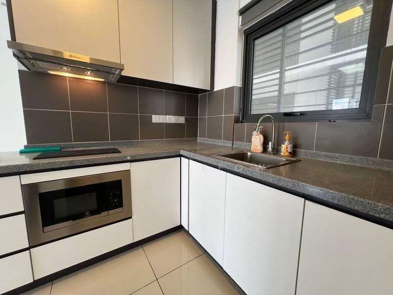 Kondominium untuk Dijual di Lakeville Residence - Jane Yeow - Kitchen - PropertyGuru.com.my