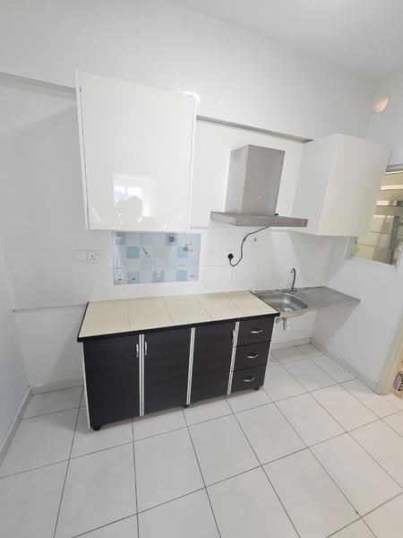 Condominium for Rent at i-Santorini - Lee Meng Keat - Kitchen - PropertyGuru.com.my